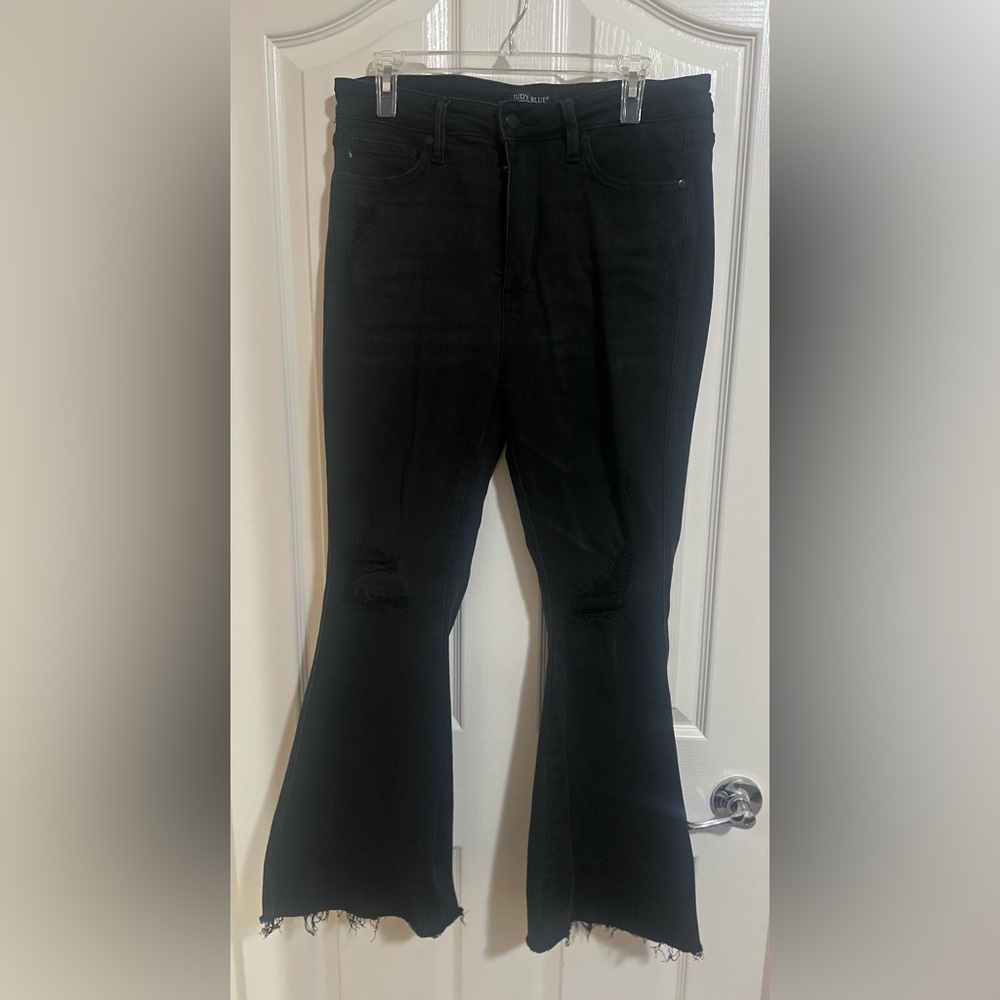 Women’s Judy Blue Flare Jeans Black Distressed Ripped‎ Stretch Goth Size 13/31.